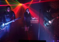Strap on Halo – Live Review Portland , Oregon